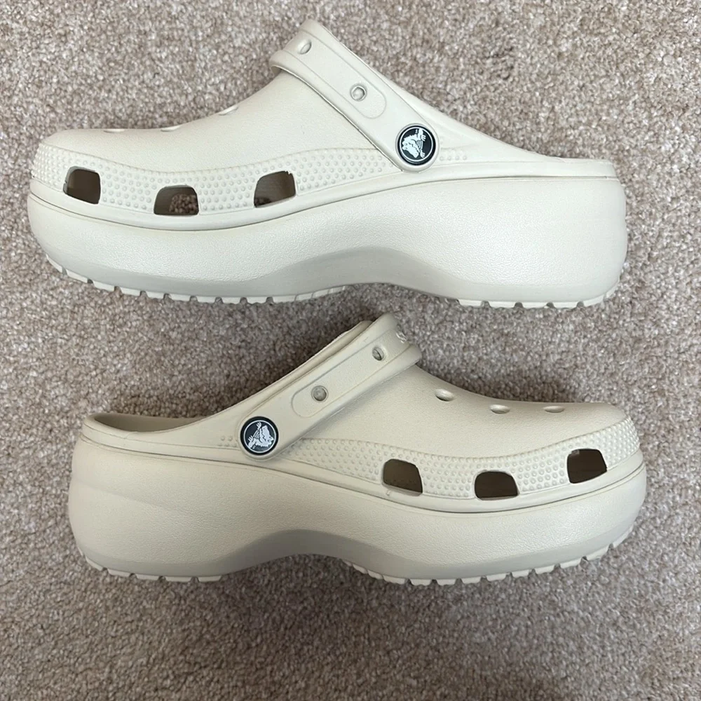 Crocs Classic Platform in Bone - Picture 5 of 5